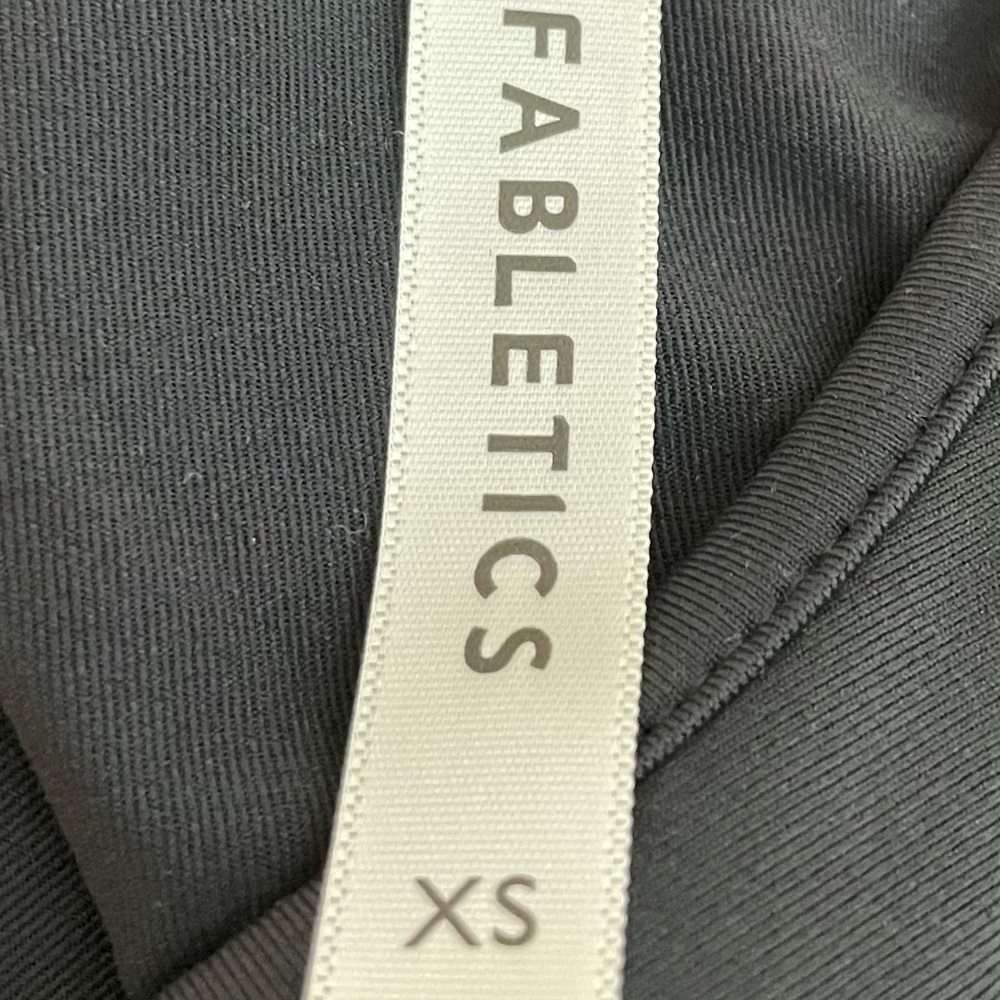FABLETICS Racerback Tank Size XS - Picture 3 of 3